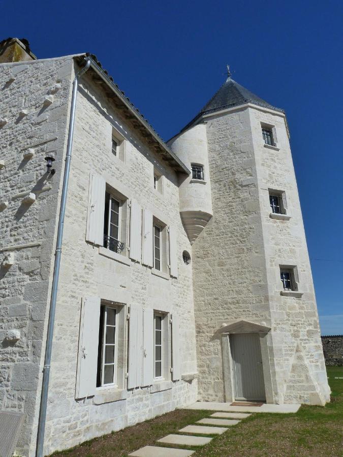 Bed and Breakfast Logis de Pierre Levée à Bessines Extérieur photo