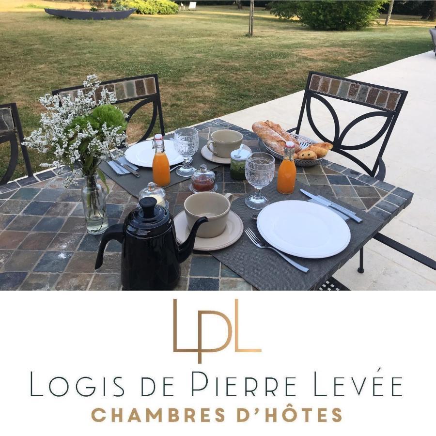 Bed and Breakfast Logis de Pierre Levée à Bessines Extérieur photo
