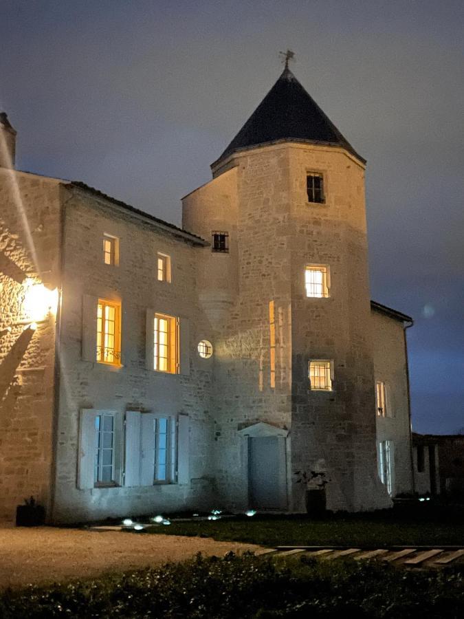 Bed and Breakfast Logis de Pierre Levée à Bessines Extérieur photo